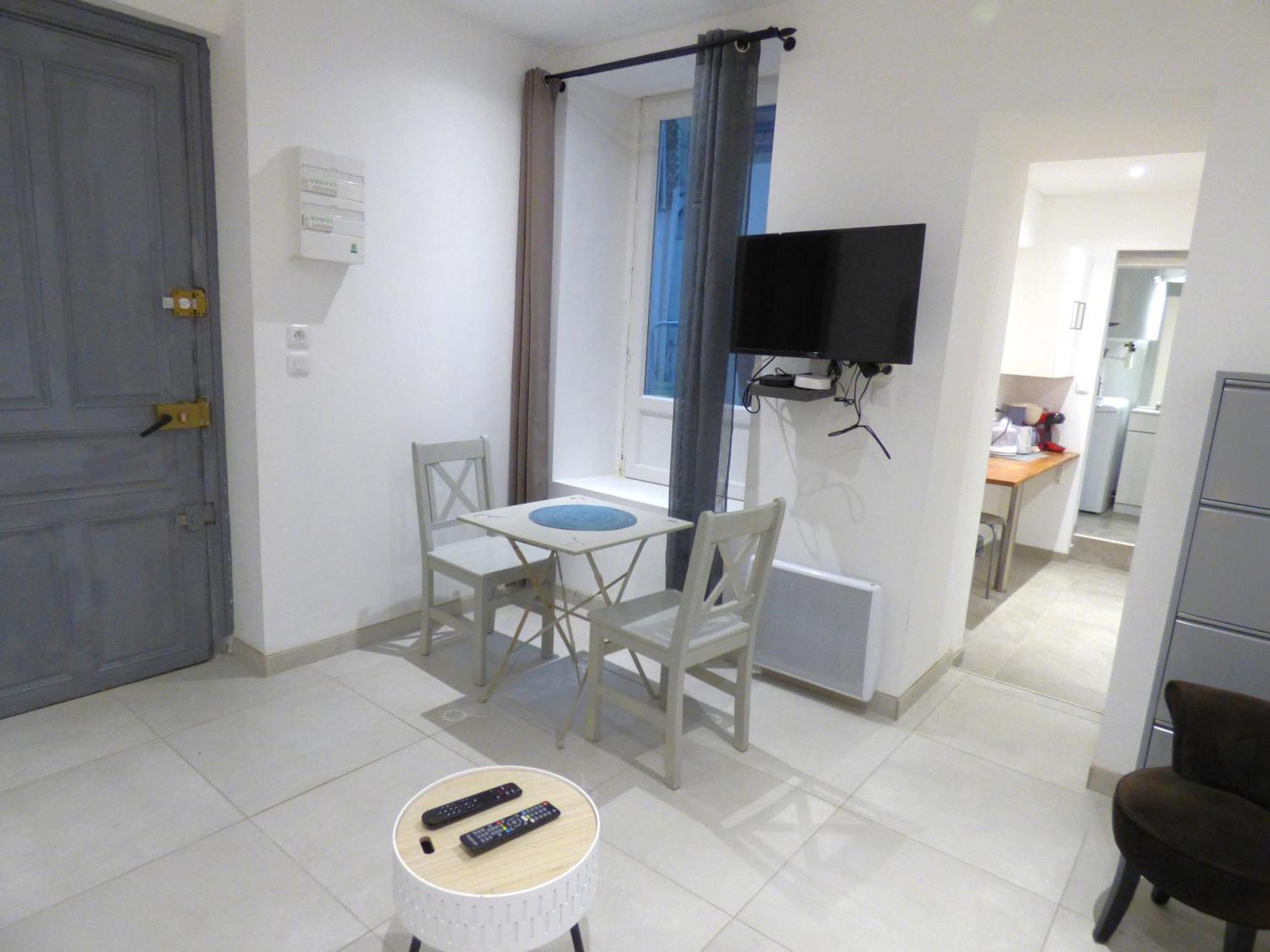 "Le Cocon"-Meuble De Tourisme 3 Etoiles -Residence "Les Logis De Beziers"-Garage Optionnel-Coeur De Ville-Plages A 16Km ! Luaran gambar