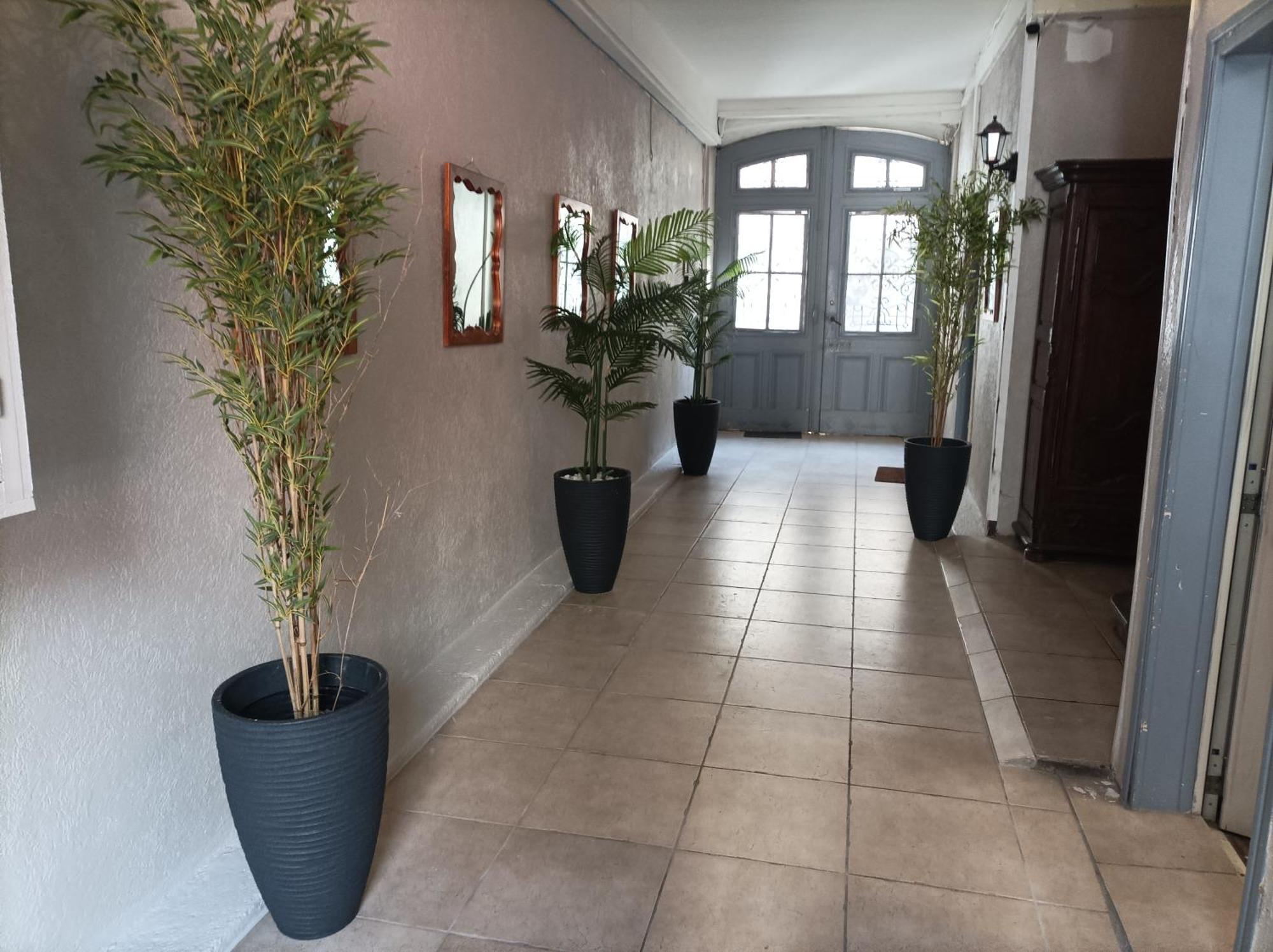 "Le Cocon"-Meuble De Tourisme 3 Etoiles -Residence "Les Logis De Beziers"-Garage Optionnel-Coeur De Ville-Plages A 16Km ! Luaran gambar